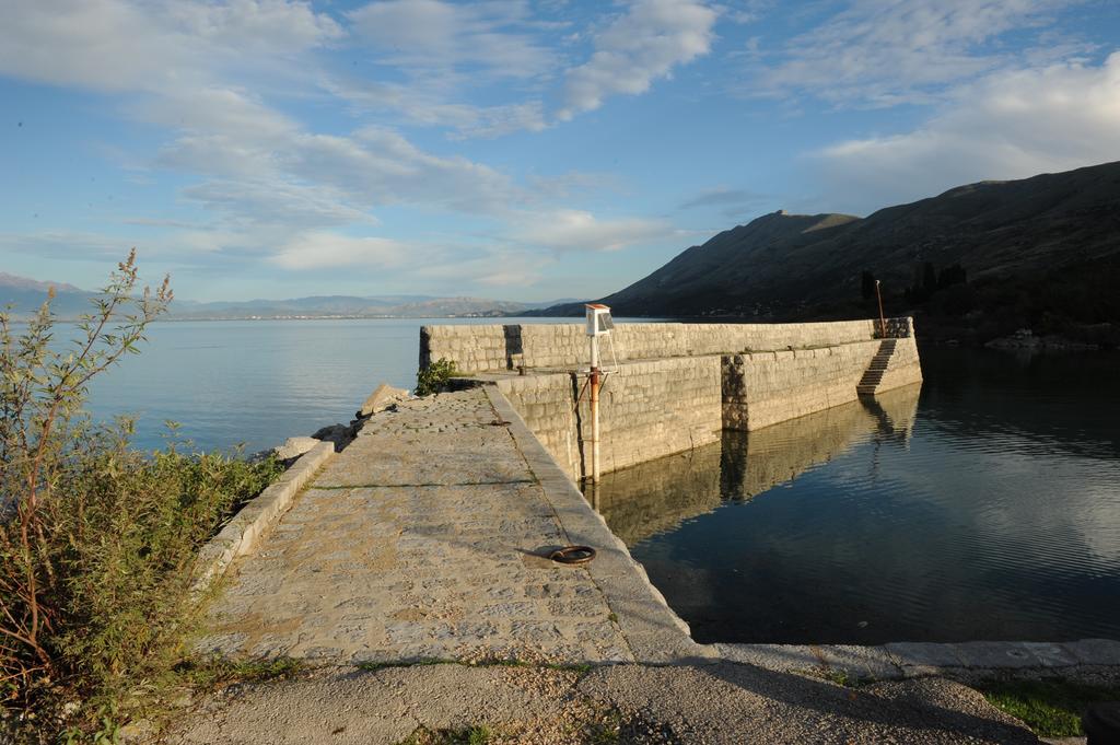 Holiday Home Skadar Lake Arbnes Room photo