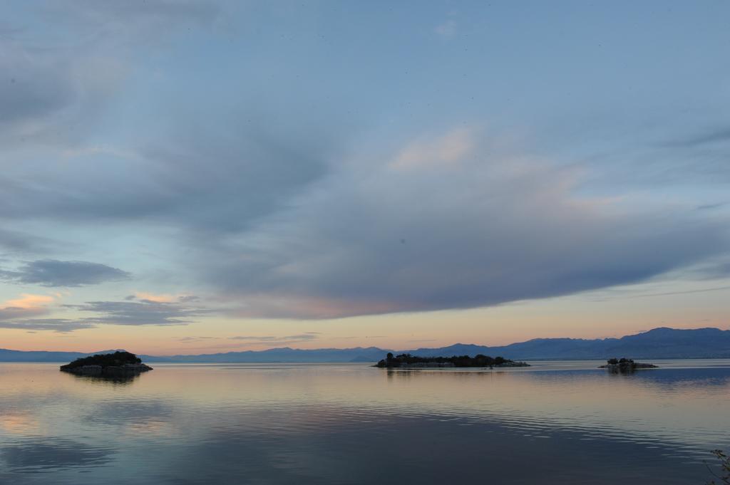 Holiday Home Skadar Lake Arbnes Room photo